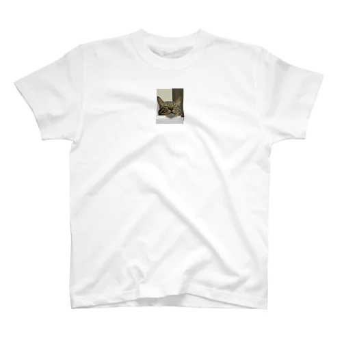 おにゃんこクラブ Regular Fit T-Shirt