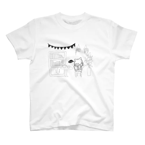 カフェでまったり読書を楽しむヨーキー Regular Fit T-Shirt
