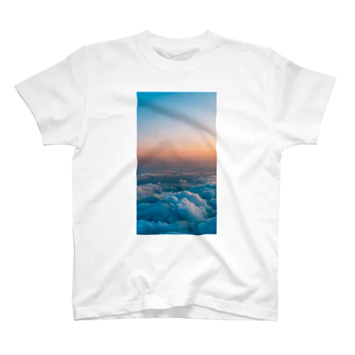 雲の上 Regular Fit T-Shirt