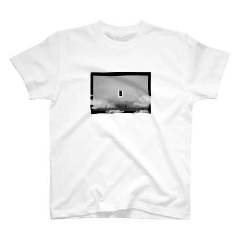 黒背景コラージュアート・三日月の見える窓 スタンダードTシャツ