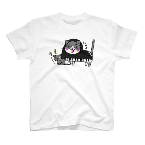 ねこふんどるやん！ Regular Fit T-Shirt