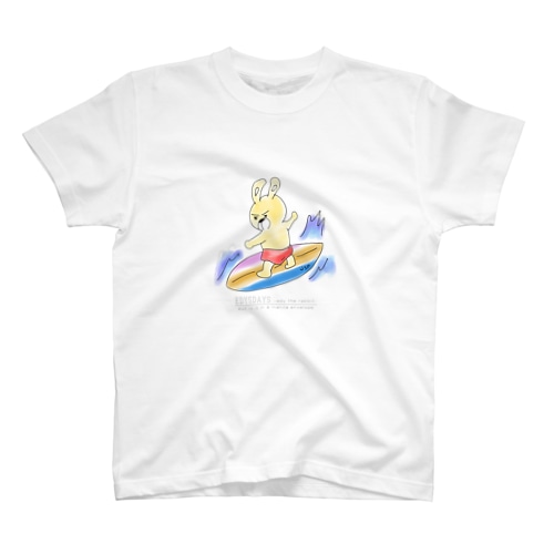 ウサギのエディ　サーフィンするうさぎ Regular Fit T-Shirt