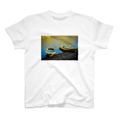 いつかの湖 Regular Fit T-Shirt