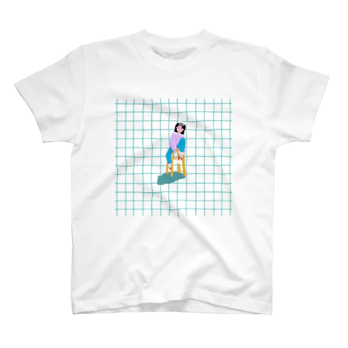 ふわふわパーマの女の子 Regular Fit T-Shirt