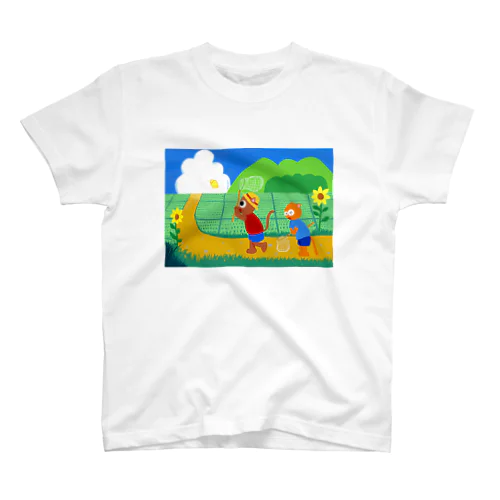 ちょうちょー、ちょっと待ってー Regular Fit T-Shirt