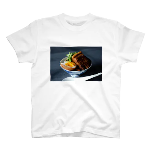 yucchosanの魯肉飯 Regular Fit T-Shirt