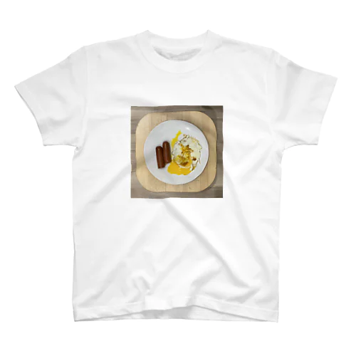 汚い目玉焼き＆ハリのないソーセージ Regular Fit T-Shirt