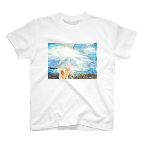柴犬と海 Regular Fit T-Shirt