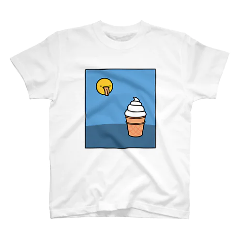 お月さま と ソフトクリーム スタンダードTシャツ