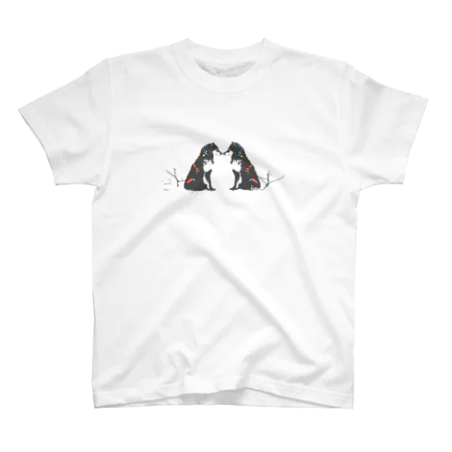 シンリンオオカミ　2頭 スタンダードTシャツ