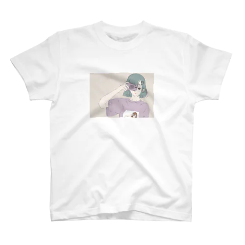 少女とカメラ Regular Fit T-Shirt