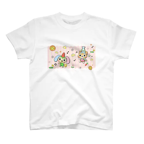 うさぎのうーちゃんと猫のみーちゃん(ピクニック) Regular Fit T-Shirt