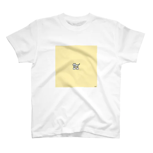 ねこちゃん!?ぽんぽんぷぅ Regular Fit T-Shirt