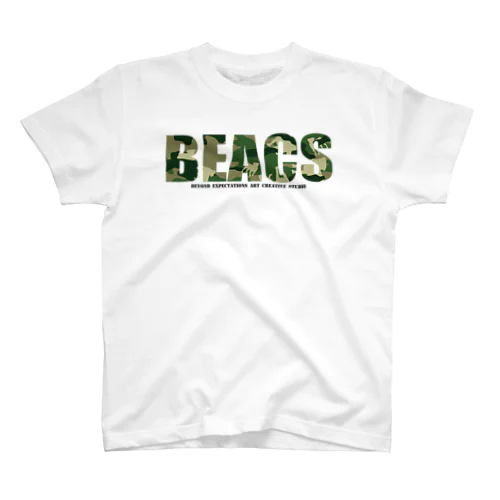 BEACS　ロゴ1（パグ） Regular Fit T-Shirt