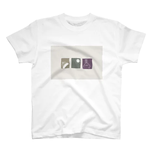 AM：うさぎ Regular Fit T-Shirt