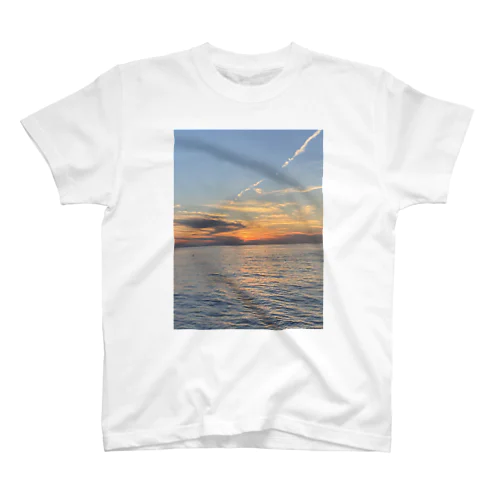 夕暮れの海 Regular Fit T-Shirt