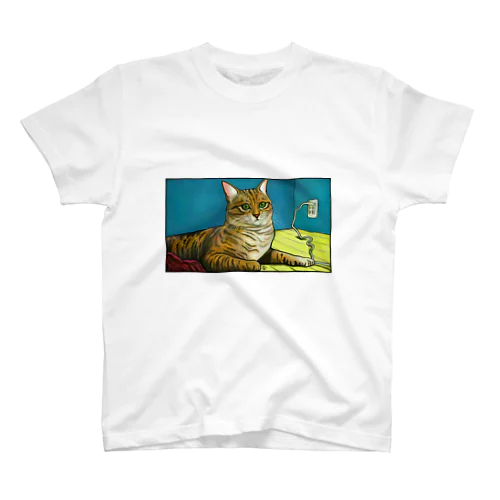 コードを触る猫 Regular Fit T-Shirt
