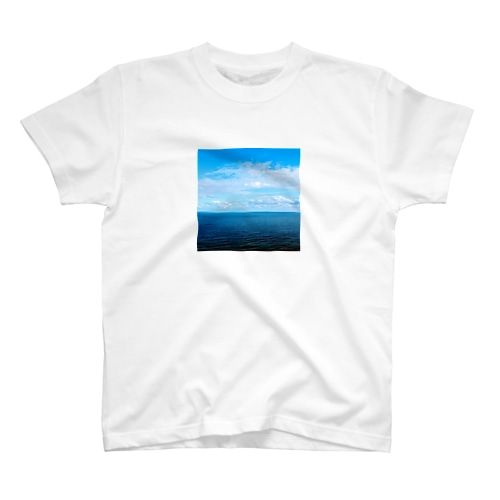 空と海 Regular Fit T-Shirt