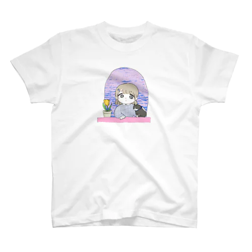 102号室(春) 女の子とねことチューリップ スタンダードTシャツ