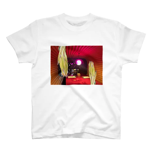 ドラゴンフルーツの花 Regular Fit T-Shirt