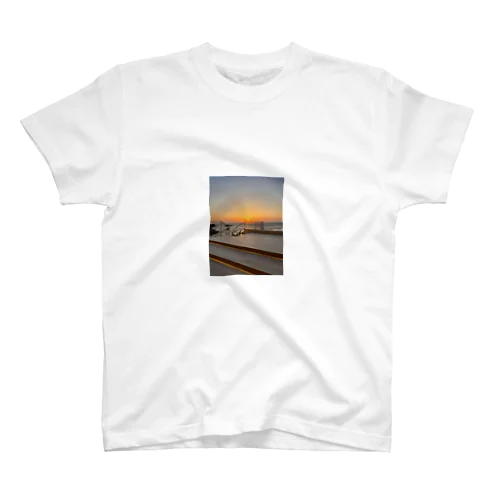 和歌山の夕陽 Regular Fit T-Shirt