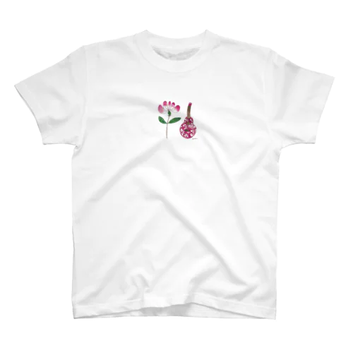 花とウクレレ Regular Fit T-Shirt