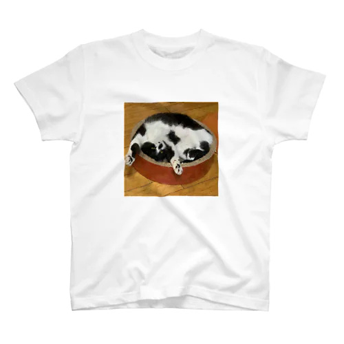 バンザイする猫の福永 スタンダードTシャツ