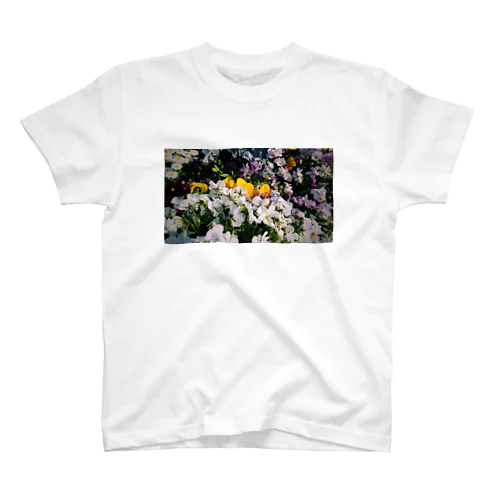 公園のお花をDispoで撮ったらエモエモだった件 Regular Fit T-Shirt