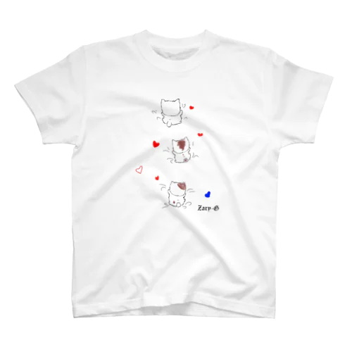 子猫の襲来❕ Regular Fit T-Shirt