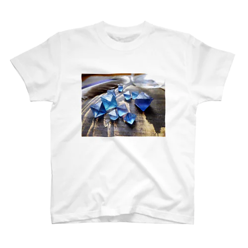 蛍石好きのためのイリノイ八面体ブルー Regular Fit T-Shirt