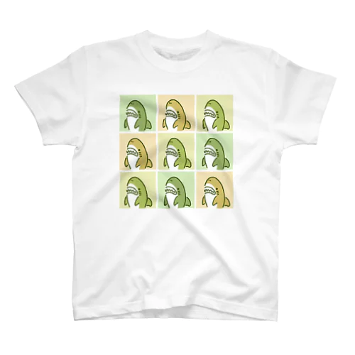 ９匹のサメ緑 スタンダードTシャツ