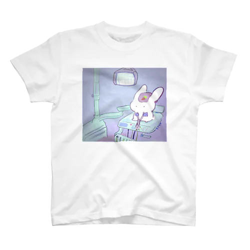 うさちゃん先生 Regular Fit T-Shirt