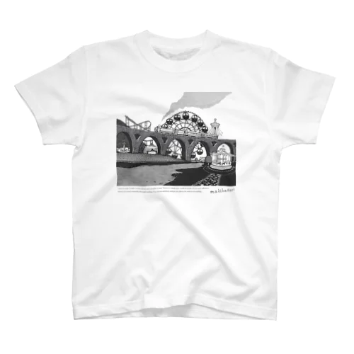 蒸気機関車と遊園地（モノクロ） スタンダードTシャツ