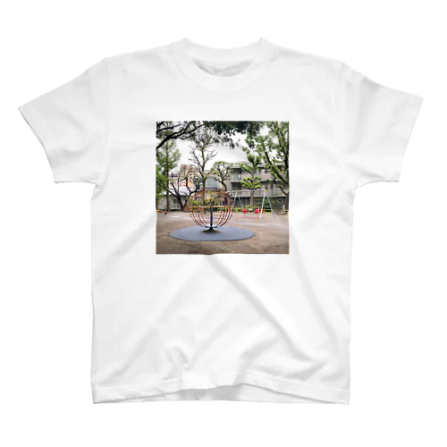 公園の回転遊具 Regular Fit T-Shirt