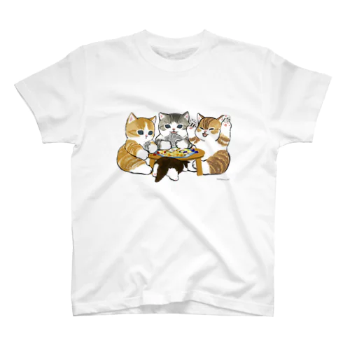 ボードゲームであそぶ猫 Regular Fit T-Shirt
