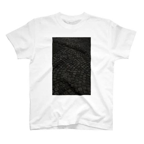 石畳の写真 Regular Fit T-Shirt