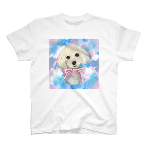 うるうるした瞳のトイプードルの夢かわいいイラスト Regular Fit T-Shirt