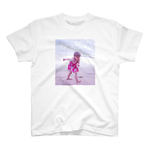 ハワイの女の子 Regular Fit T-Shirt