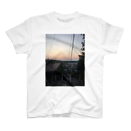 不思議な風景 Regular Fit T-Shirt