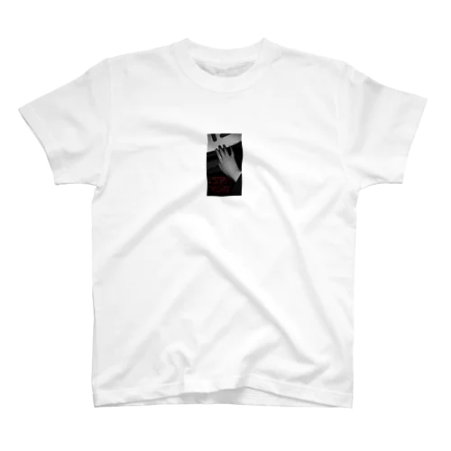 THE HAND Regular Fit T-Shirt