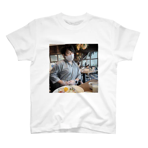 オバポーズ Regular Fit T-Shirt