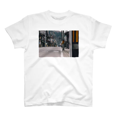 central shopping district　#Tシャツのよはくを埋める Regular Fit T-Shirt