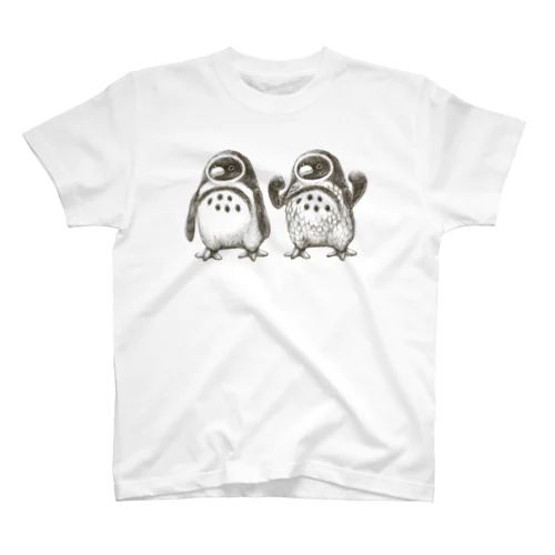 フンボルトペンギンの威嚇 Regular Fit T-Shirt