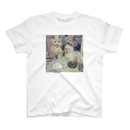 ねこちゃん Regular Fit T-Shirt