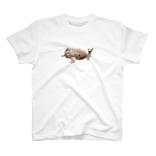 サメに食べられた猫 Regular Fit T-Shirt