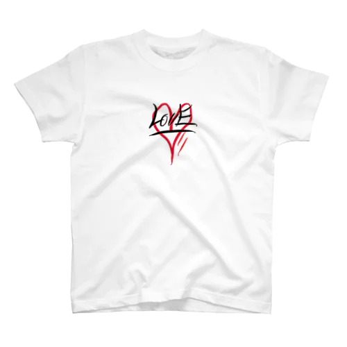 LOVE. Regular Fit T-Shirt