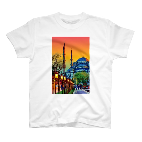 トルコ 夕暮れのスルタンアフメト・モスク Regular Fit T-Shirt