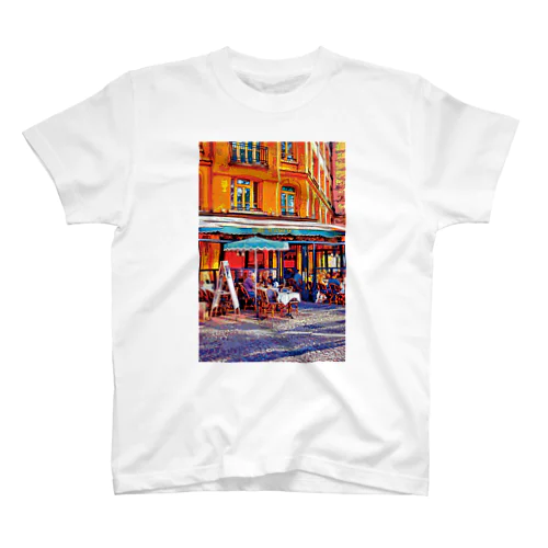 フランス パリのレストラン スタンダードTシャツ