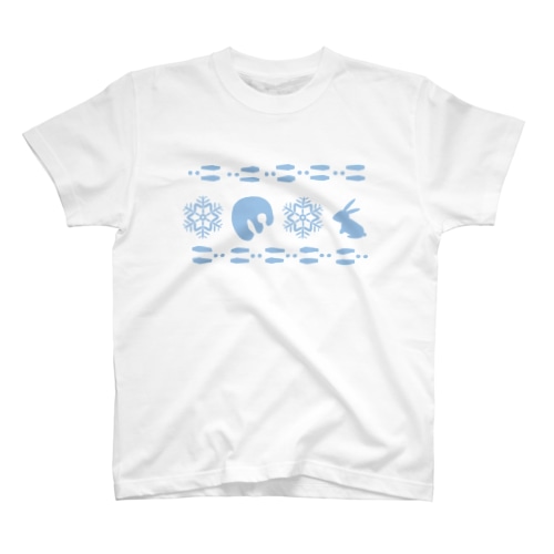 十和田湖冬ウサギ Regular Fit T-Shirt