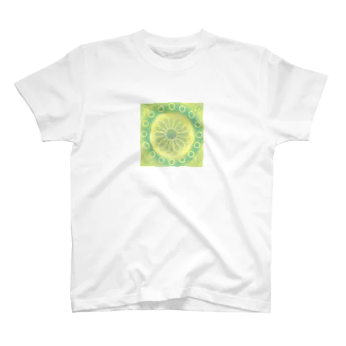 陽だまりの曼荼羅アートグッズ。 Regular Fit T-Shirt